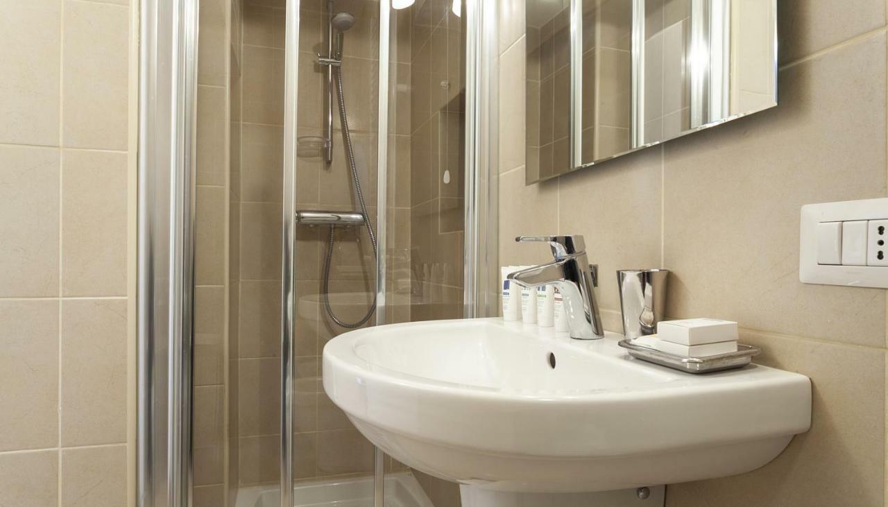 Italianway - Simonetta 5 Apartment Milan Luaran gambar